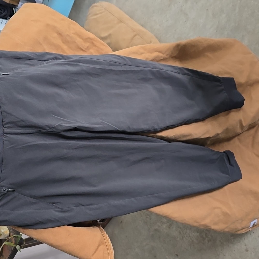 Athleta Charcoal 12 Insulated Jogger - Picture 3 of 4